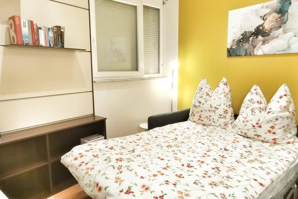 Schoenes Apt In Zentraler Lage Freiburg im Breisgau Luaran gambar